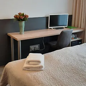 Aréna 3*, Prága Csehország